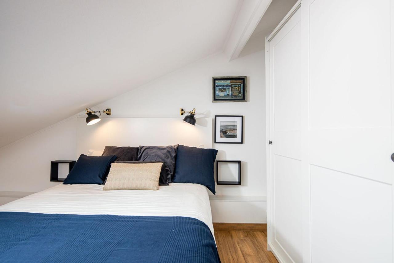 Lapa 3Bdr Duplex W/ Balcony By Lovelystay Lisbona Esterno foto