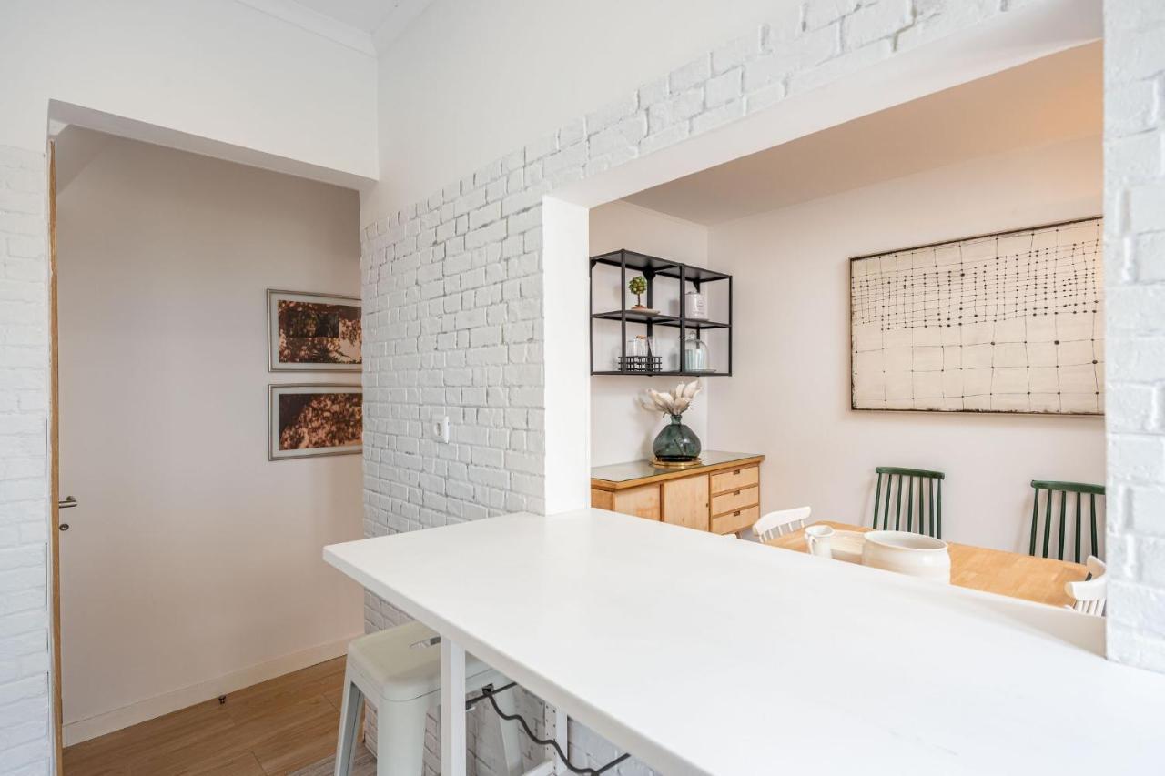 Lapa 3Bdr Duplex W/ Balcony By Lovelystay Lisbona Esterno foto