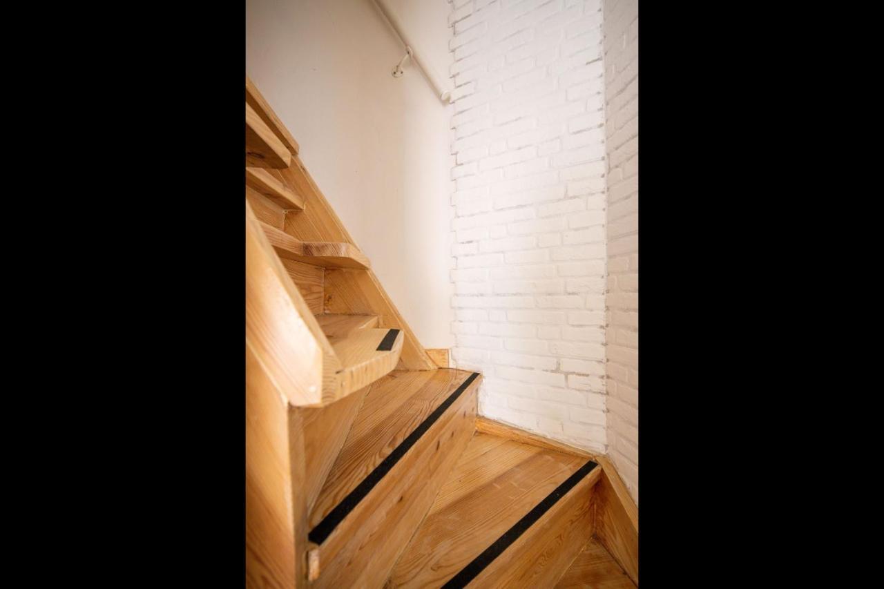 Lapa 3Bdr Duplex W/ Balcony By Lovelystay Lisbona Esterno foto