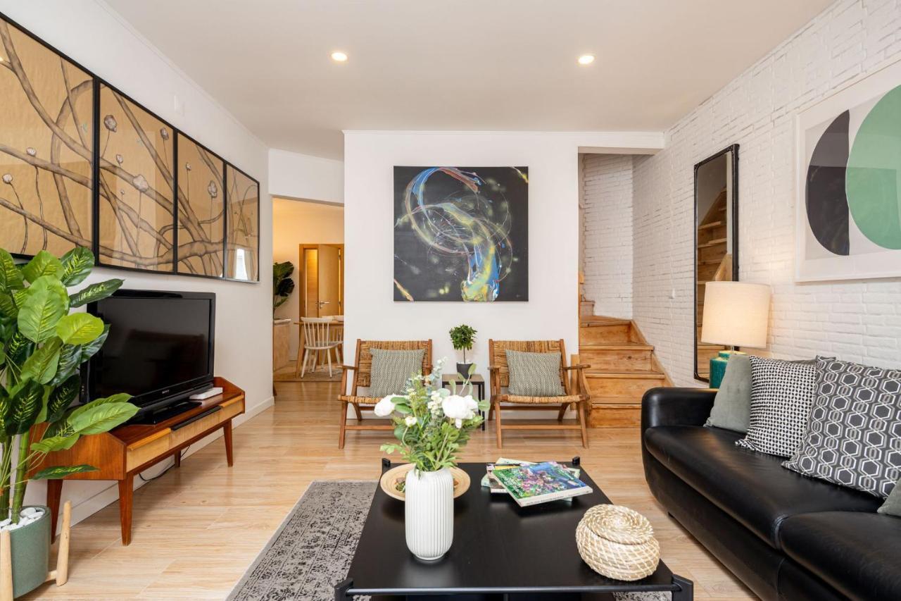 Lapa 3Bdr Duplex W/ Balcony By Lovelystay Lisbona Esterno foto