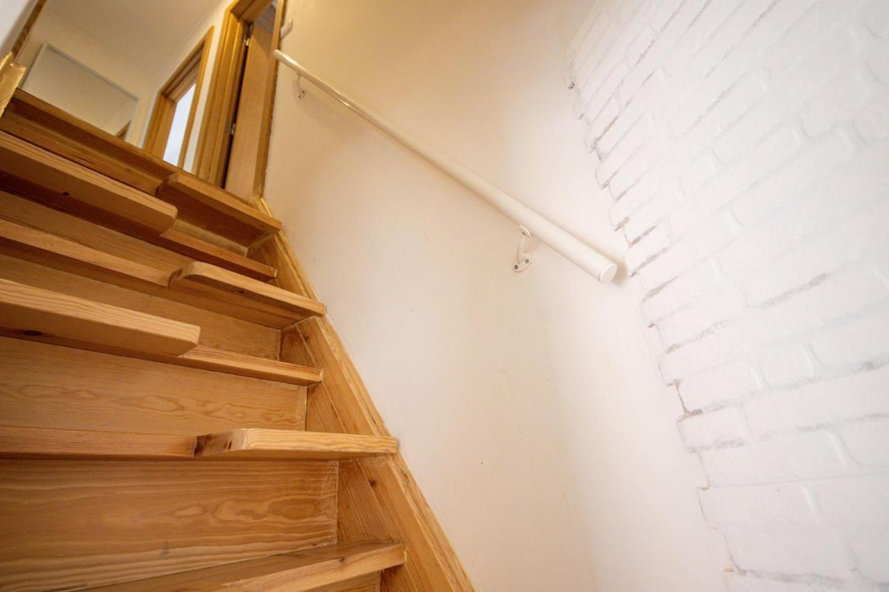 Lapa 3Bdr Duplex W/ Balcony By Lovelystay Lisbona Esterno foto